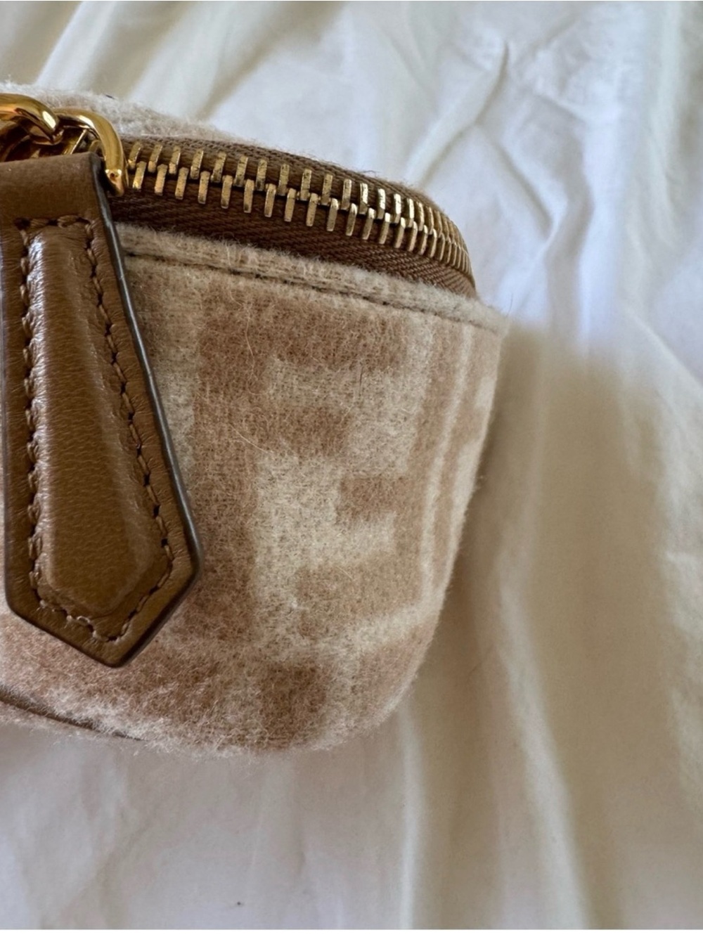 Vintage Fendi Wool Toiletry Bag - Picture 5 of 9